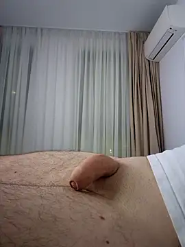 petarpalashev8777 online show from October 29, 7:04 pm