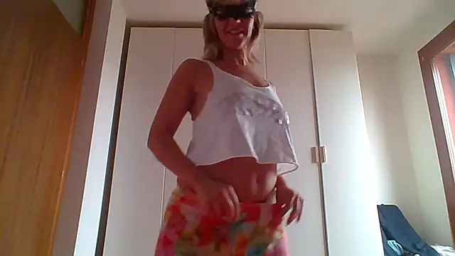 Snapshot of marvelline741 chatting on September 10, 4:29 pm marvelline741 online show from September 10, 4:29 pm