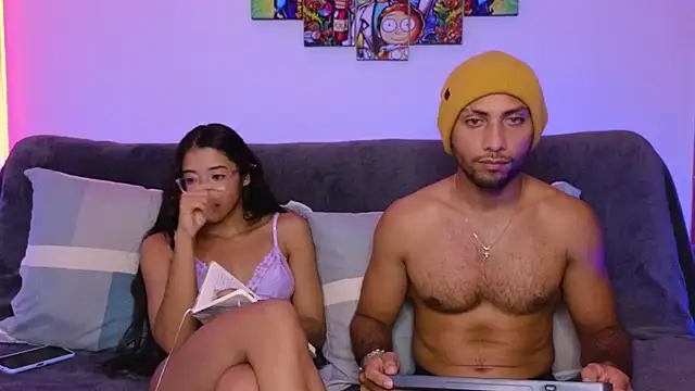 catalina y tylerjhons online show from December 15, 5:56 am