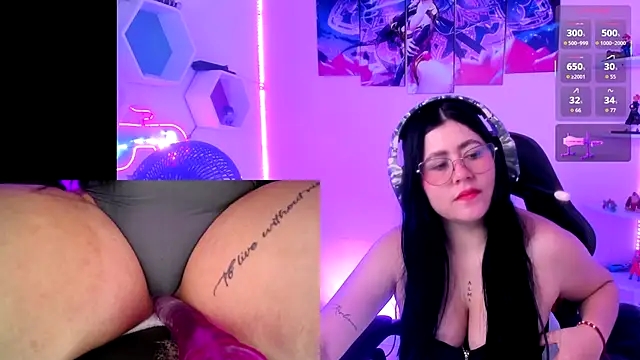 DanielaHang online show from January 10, 1:35 pm