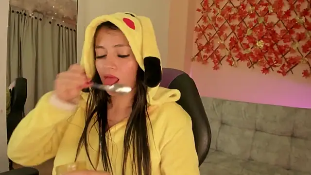 Sweet Candies online show from March 8, 4:12 am