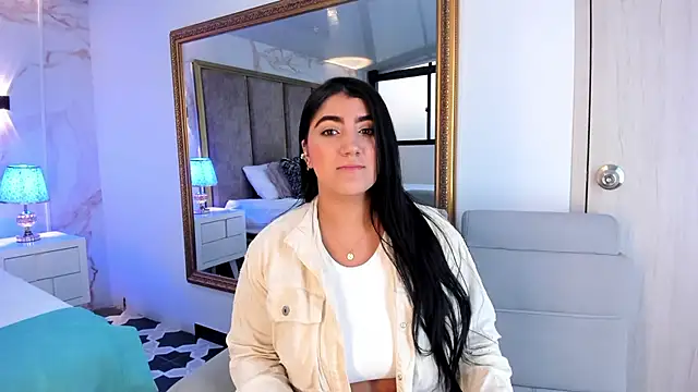 Snapshot of PaulinaDuarte chatting on January 19, 12:17 pm PaulinaDuarte online show from January 19, 12:17 pm