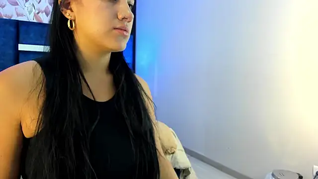 Snapshot of PaulinaDuarte chatting on November 21, 11:20 am PaulinaDuarte online show from November 21, 11:20 am