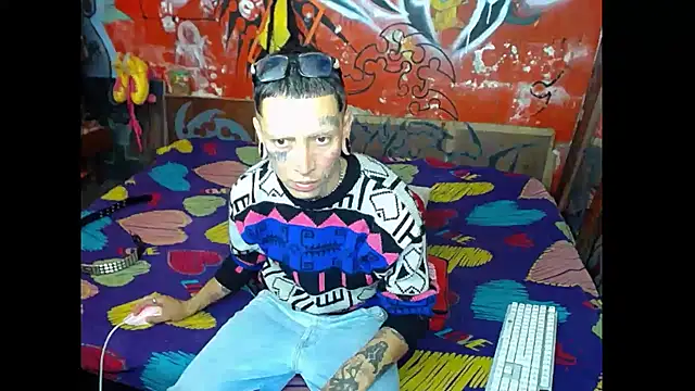 deivid estrada online show from February 24, 4:04 pm