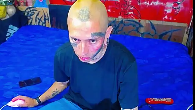 deivid estrada online show from November 11, 4:07 pm