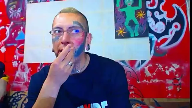 deivid estrada online show from February 6, 4:32 pm