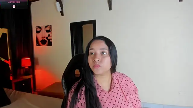 EmiliWilliams online show from October 18, 11:38 pm