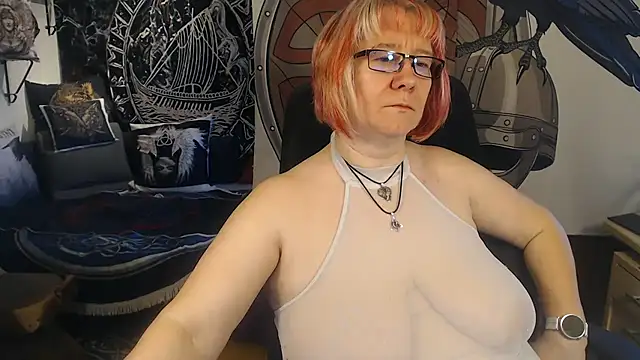 Snapshot of TittenMichelle chatting on March 21, 7:55 am TittenMichelle online show from March 21, 7:55 am