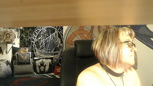 TittenMichelle online show from December 22, 5:32 pm