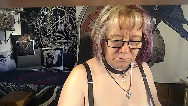 TittenMichelle online show from June 2, 5:53 am