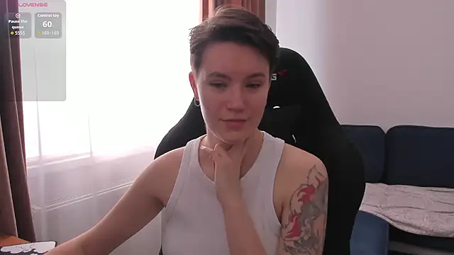 JessieFlower online show from March 18, 7:55 am