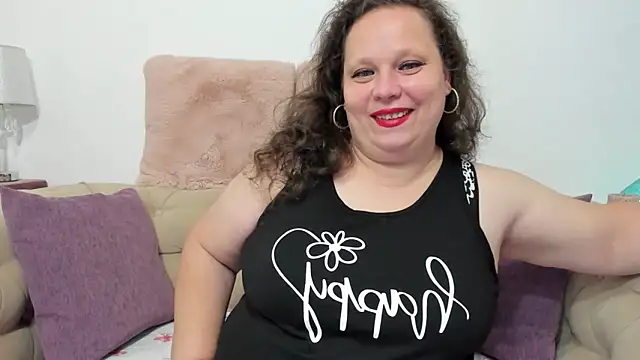 Snapshot of KarolineJoyy chatting on September 25, 6:55 pm KarolineJoyy online show from September 25, 6:55 pm