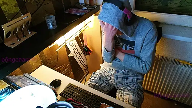 BongChannel online show from January 8, 5:16 am