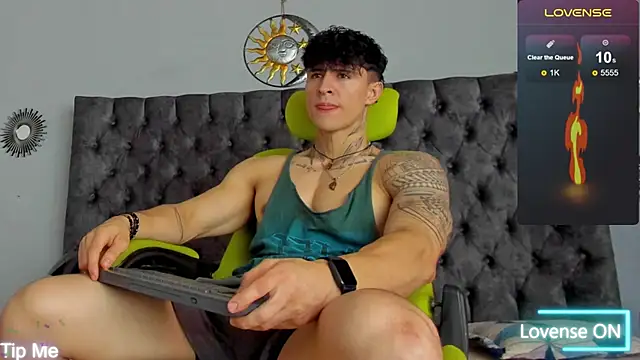 Snapshot of Jeins_carter chatting on December 13, 1:44 pm Jeins carter online show from December 13, 1:44 pm