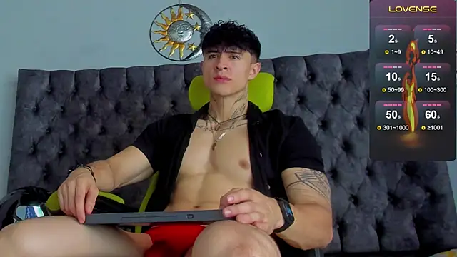 Snapshot of Jeins_carter chatting on December 17, 1:38 pm Jeins carter online show from December 17, 1:38 pm