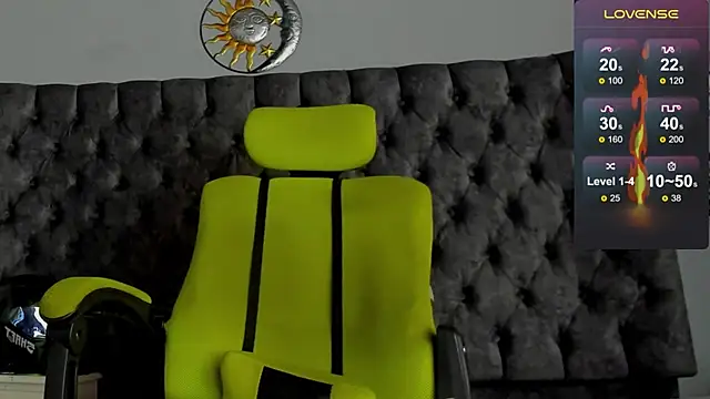 Snapshot of Jeins_carter chatting on December 18, 1:56 pm Jeins carter online show from December 18, 1:56 pm