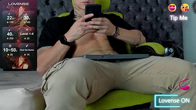 Snapshot of Jeins_carter chatting on December 20, 4:57 pm Jeins carter online show from December 20, 4:57 pm