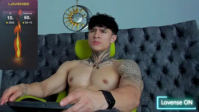 Snapshot of Jeins_carter chatting on December 30, 5:02 pm Jeins carter online show from December 30, 5:02 pm