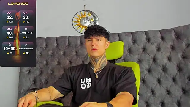 Snapshot of Jeins_carter chatting on January 3, 1:47 pm Jeins carter online show from January 3, 1:47 pm