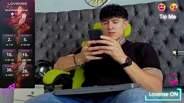 Snapshot of Jeins_carter chatting on January 4, 5:16 pm Jeins carter online show from January 4, 5:16 pm