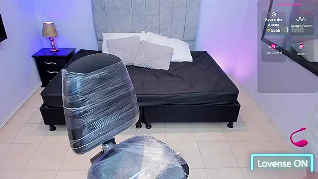 Lana stone  online show from March 23, 3:21 am