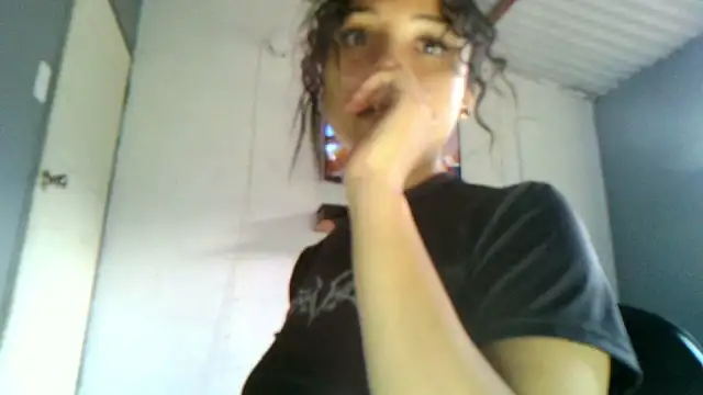 linzeysmith4 online show from March 18, 8:45 pm