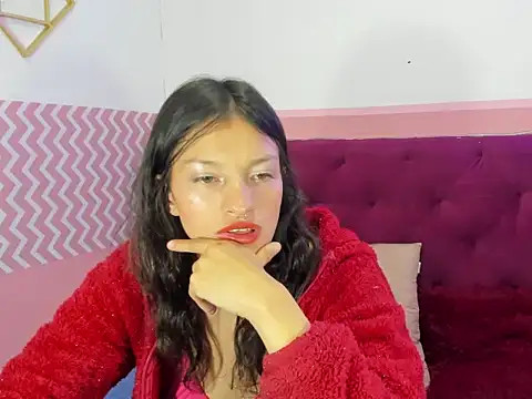 Snapshot of Emma-Wilson chatting on January 24, 5:11 pm Emma-Wilson online show from January 24, 5:11 pm