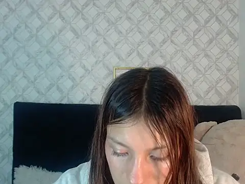 Emma-Wilson online show from November 27, 3:30 am