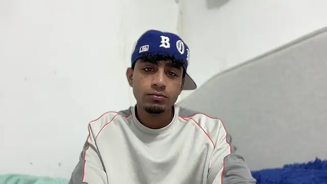 dominic brandd23 online show from September 12, 10:21 pm