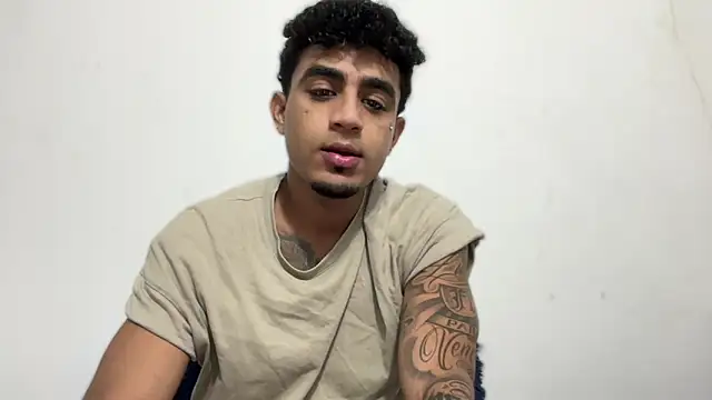 dominic brandd23 online show from September 27, 4:28 am