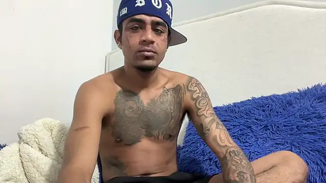 dominic brandd23 online show from November 25, 11:54 am