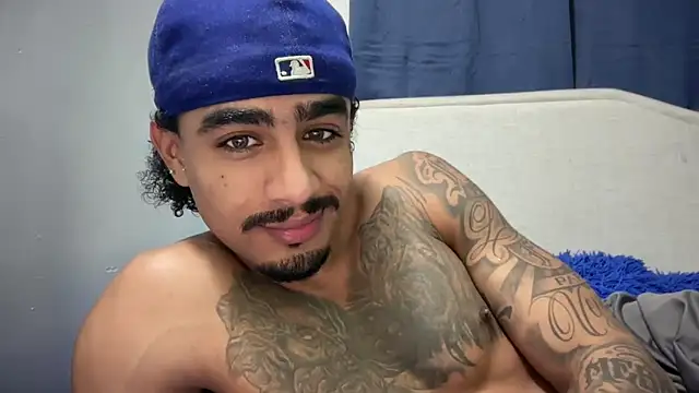 dominic brandd23 online show from May 20, 2:51 am