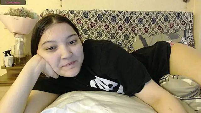 AlisaDevis online show from February 9, 10:09 am