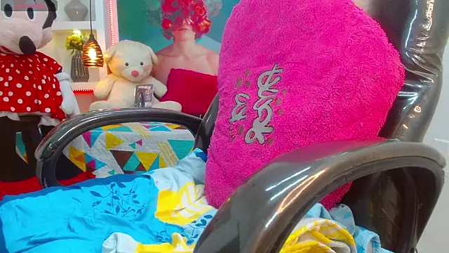 lorenapinto online show from March 13, 12:27 am