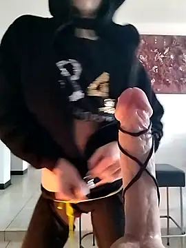 Snapshot of freyamoret chatting on January 24, 8:34 am freyamoret online show from January 24, 8:34 am