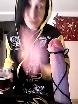 Snapshot of freyamoret chatting on February 14, 4:04 am freyamoret online show from February 14, 4:04 am