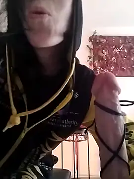 Snapshot of freyamoret chatting on February 14, 2:33 pm freyamoret online show from February 14, 2:33 pm