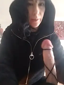 Snapshot of freyamoret chatting on February 21, 1:33 pm freyamoret online show from February 21, 1:33 pm