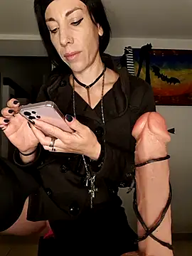 Snapshot of freyamoret chatting on October 22, 1:39 am freyamoret online show from October 22, 1:39 am