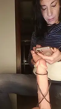 freyamoret online show from January 14, 5:13 am