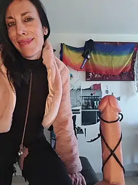 freyamoret online show from March 21, 8:19 am