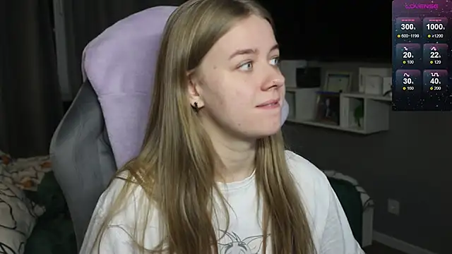 candy maggie online show from December 12, 5:04 pm