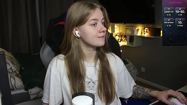 candy maggie online show from December 26, 5:19 pm