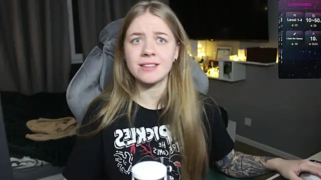 candy maggie online show from January 6, 4:34 pm