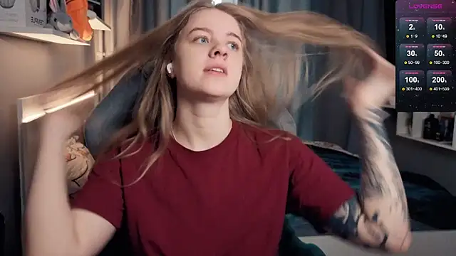 candy maggie online show from January 31, 10:10 am