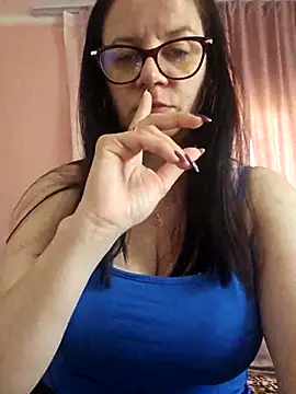 Snapshot of KristenVega chatting on April 23, 8:02 am KristenVega online show from April 23, 8:02 am
