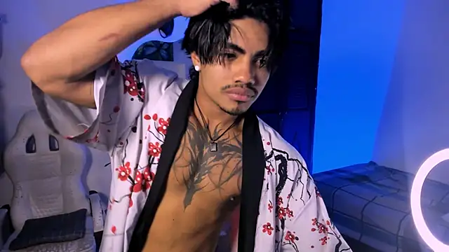 Young laroi online show from December 17, 5:18 am