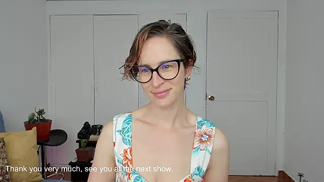 Snapshot of cuddlingbunny chatting on October 22, 3:56 pm cuddlingbunny online show from October 22, 3:56 pm