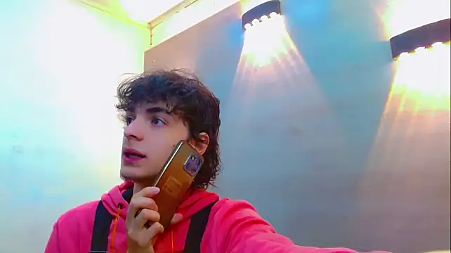 Snapshot of Sr_BonnyEthan chatting on January 7, 1:24 pm Sr BonnyEthan online show from January 7, 1:24 pm