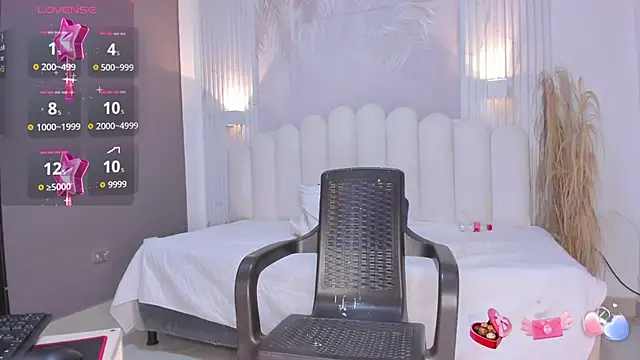 NastassjaCandy online show from April 7, 7:58 pm